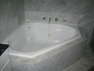 Badewanne mit Wirlpool